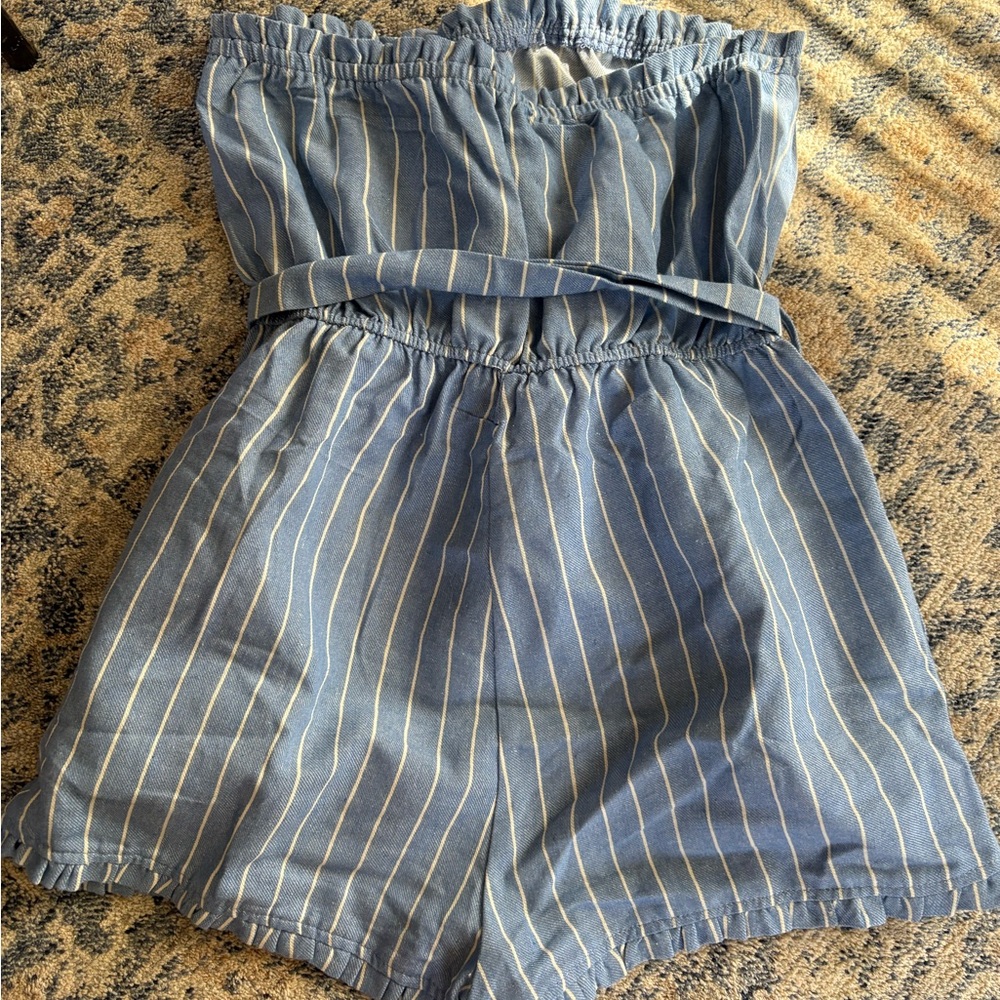 Romper 🩵 - Picture 2 of 4